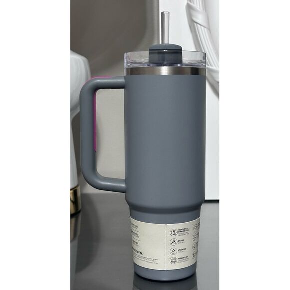 Stanley Quencher H2.0 FlowState Tumbler 30oz, GREY ROCK - Picture 2 of 4